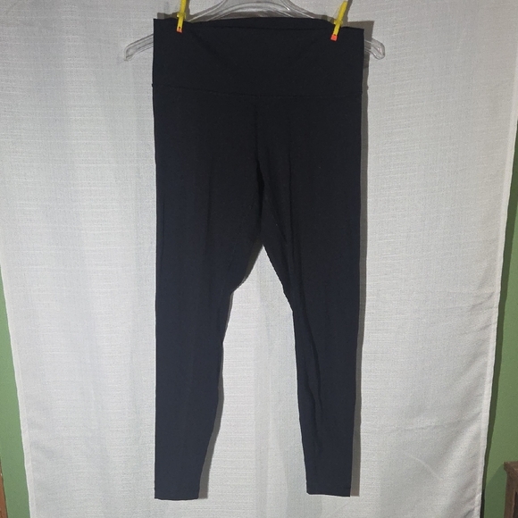 Lululemon Black High-Waisted Leggings Size 12 Inseam 28" - Picture 1 of 6